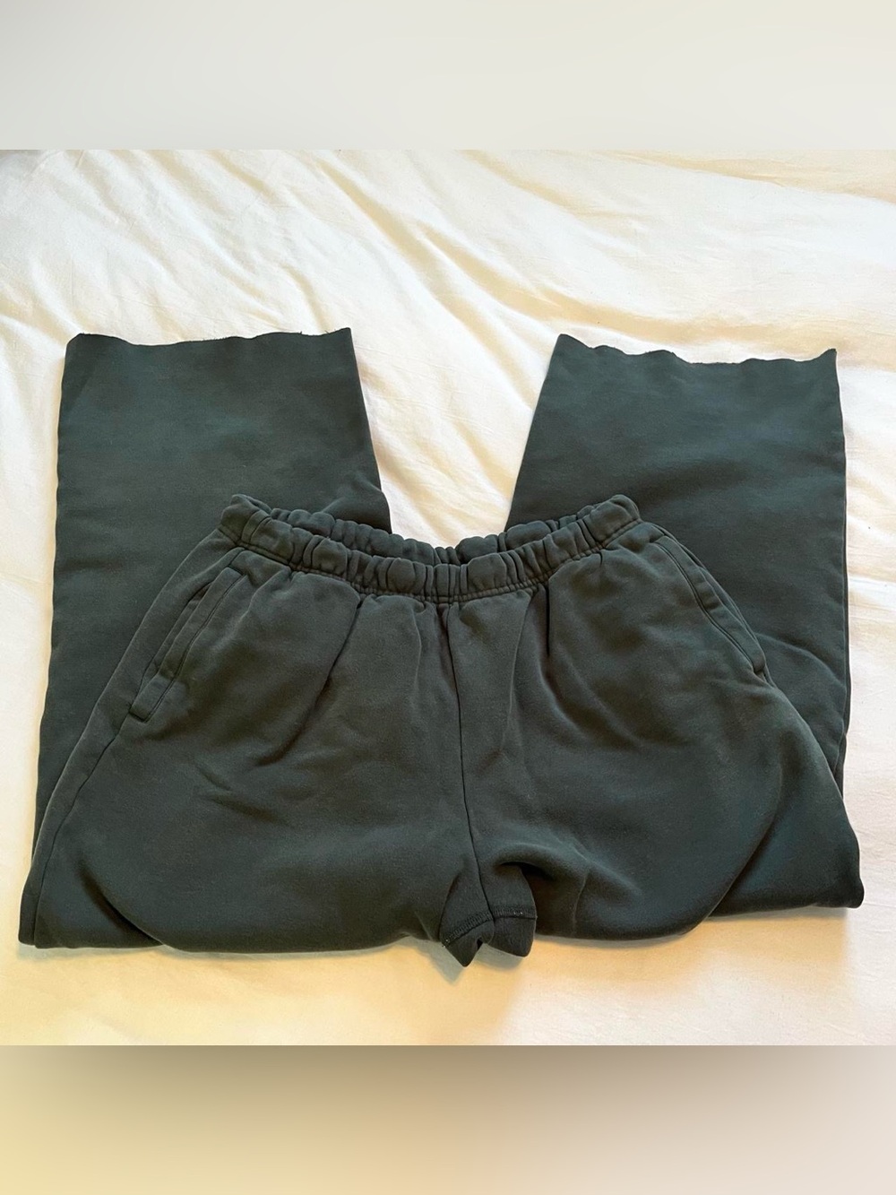 SKIMS green sweatpants